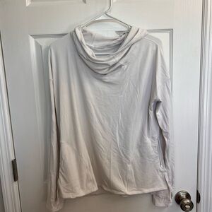 Lululemon long sleeve top with hood and pockets